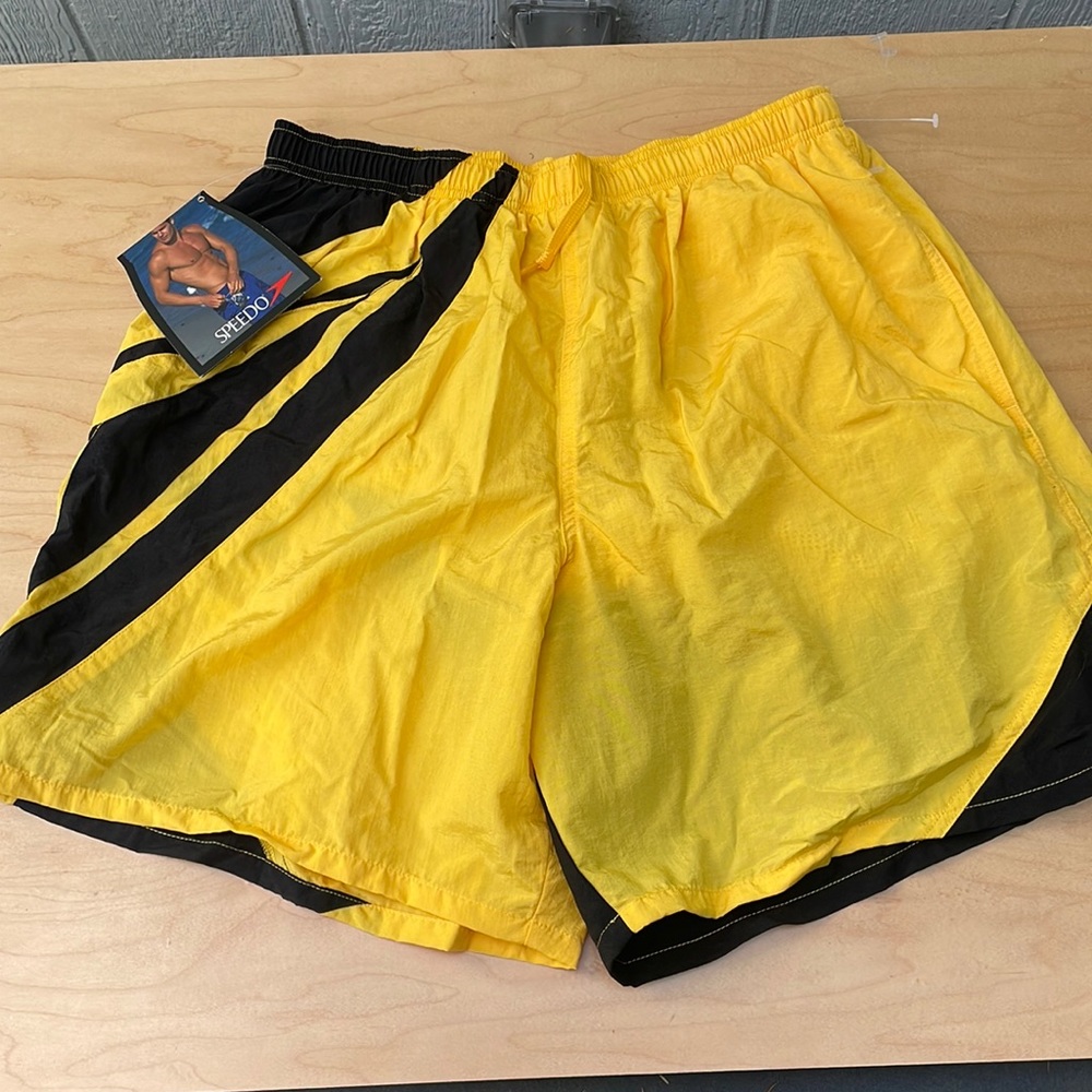 SPEEDO Mens Nylon Swim Shorts NWT size L